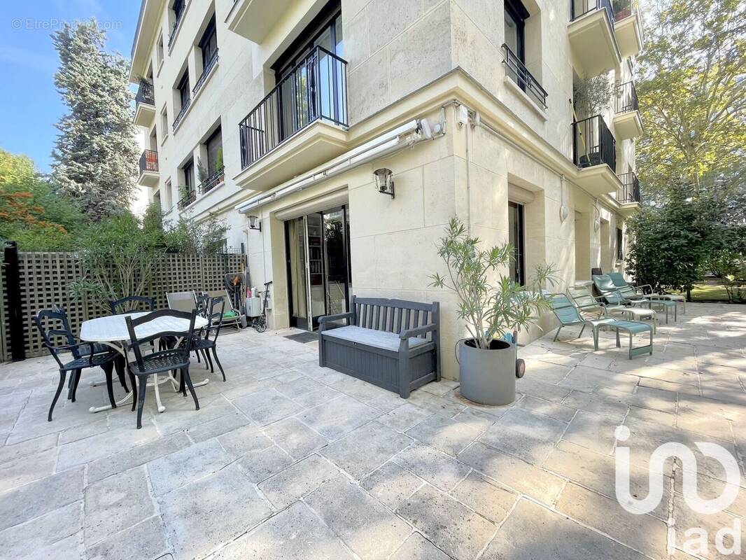 Photo 1 - Appartement à PARIS-16E