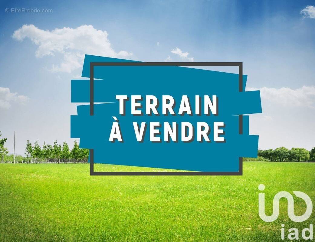 Photo 1 - Terrain à CHAILLEVETTE