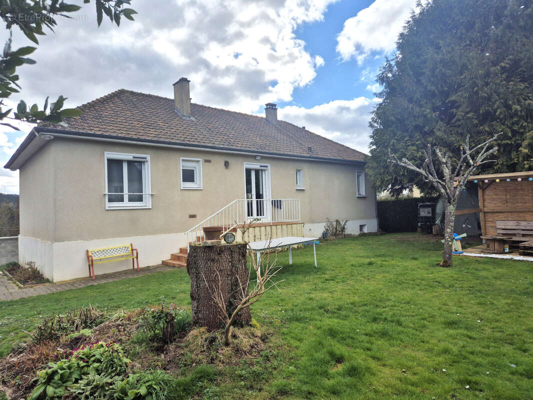 Maison à REMALARD