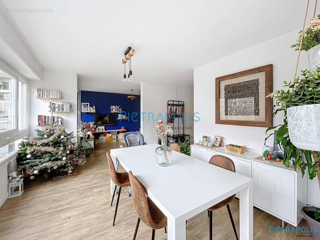 Appartement à OULLINS