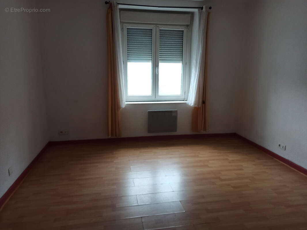 Appartement à SOUAL