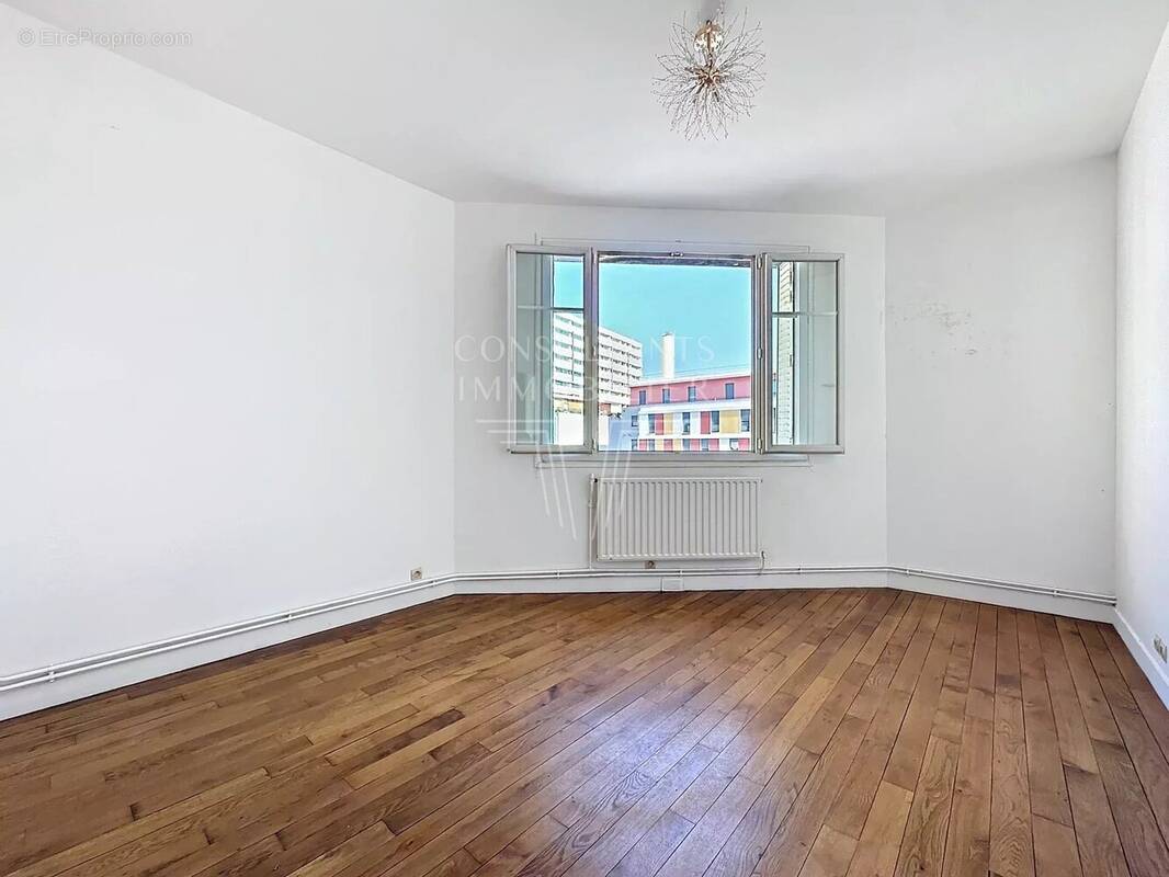 Appartement à IVRY-SUR-SEINE