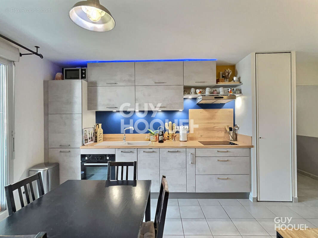Appartement à CRAPONNE