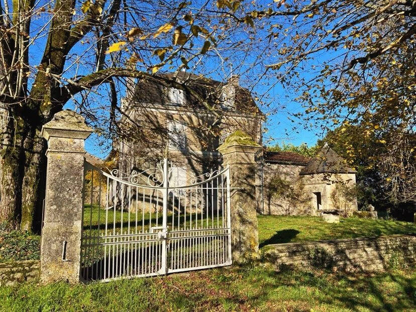 Maison à SORGES