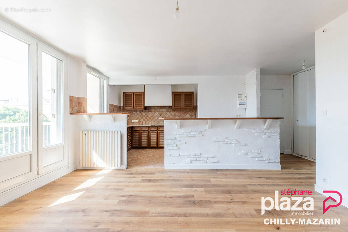 Appartement à CHILLY-MAZARIN