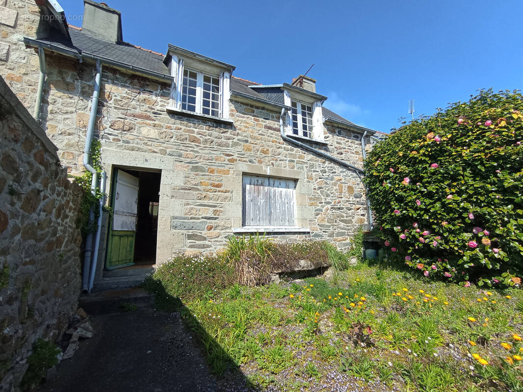 Maison à LEZARDRIEUX