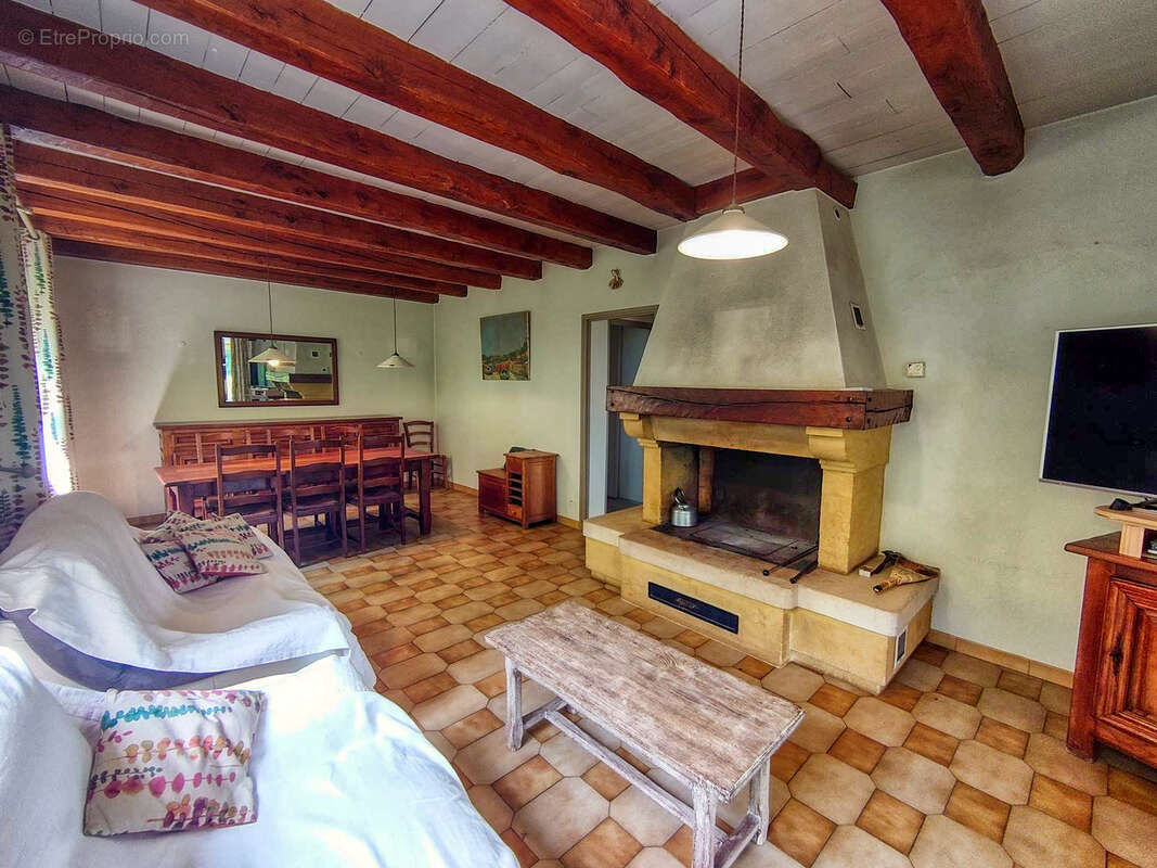 Maison à MONTCABRIER