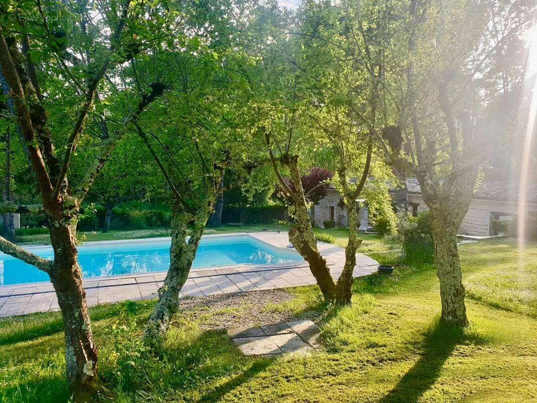 Maison à PINEUILH
