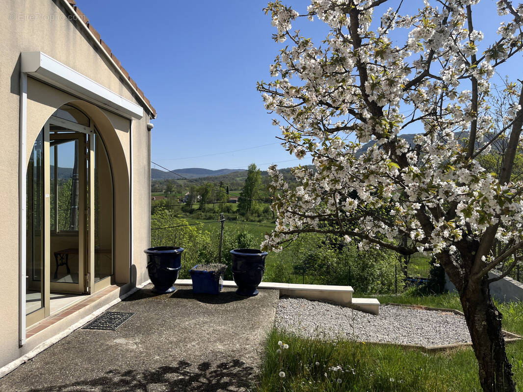 Maison à CHOMERAC