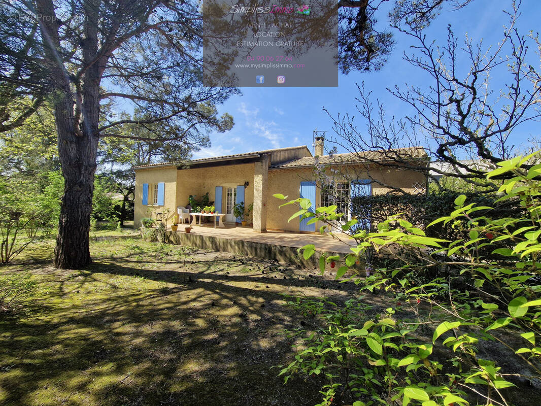 Maison à ROBION