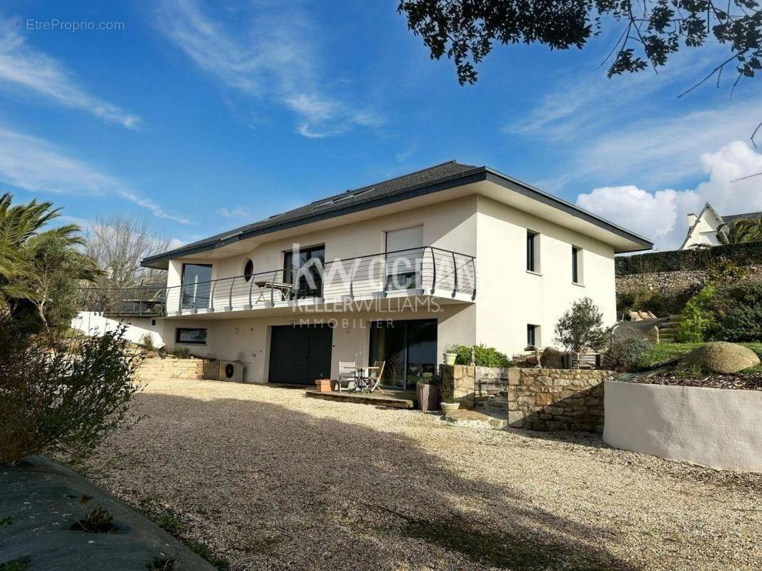 Maison à PLOUHINEC