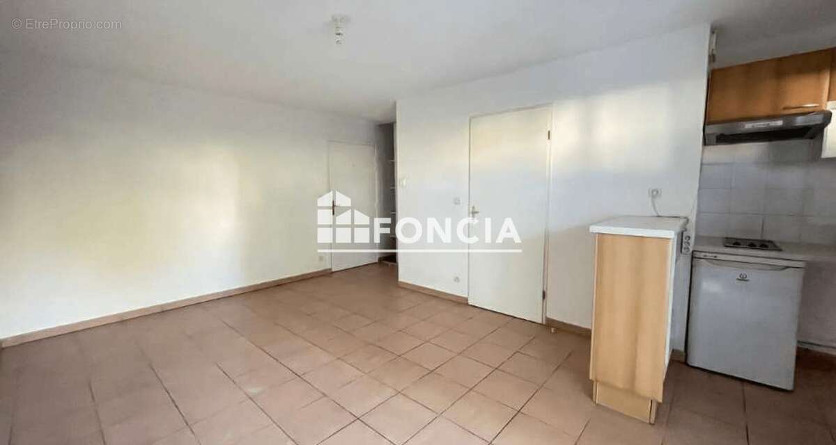 Appartement à SAINT-JUERY