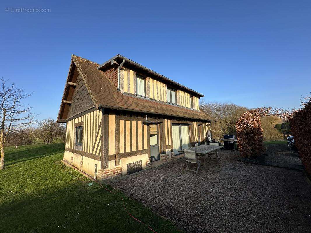 Maison à BEUVRON-EN-AUGE