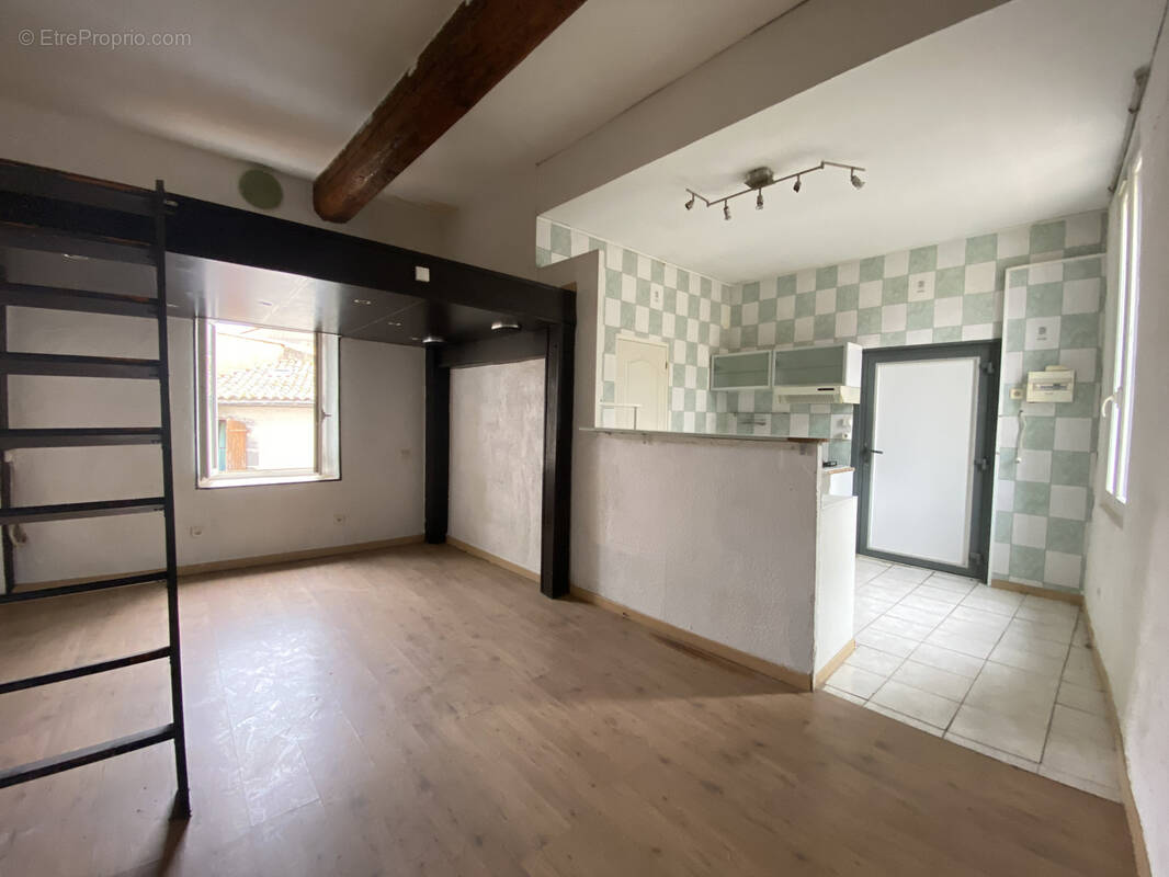 Appartement à VIAS