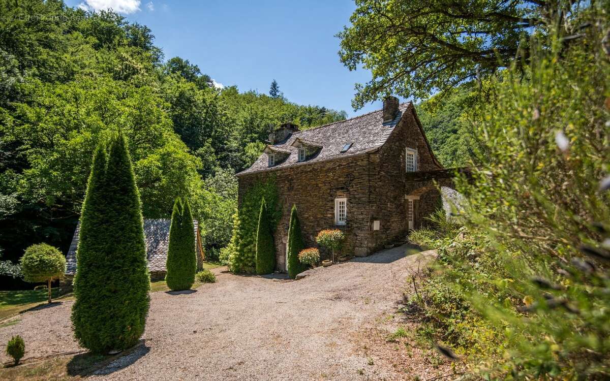 Maison à LAGUIOLE