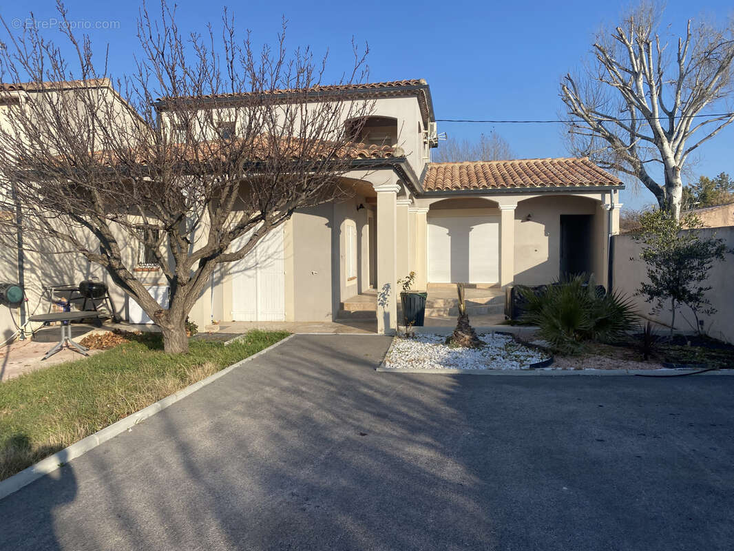 Maison à VEDENE