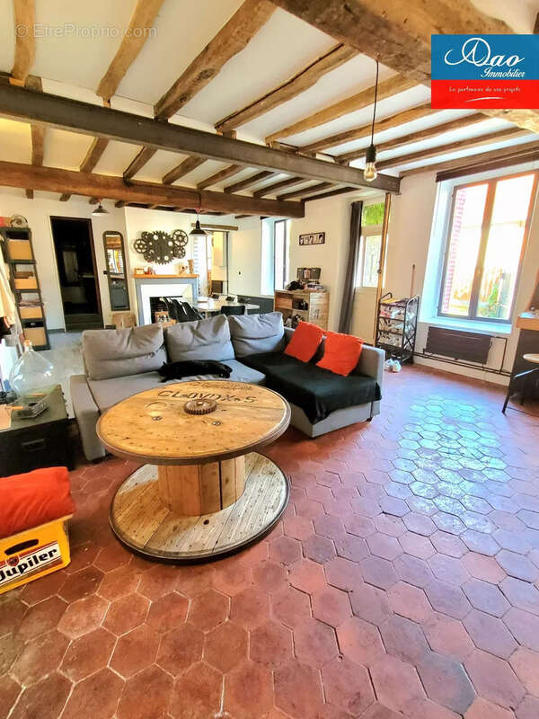 Maison à AIX-EN-OTHE