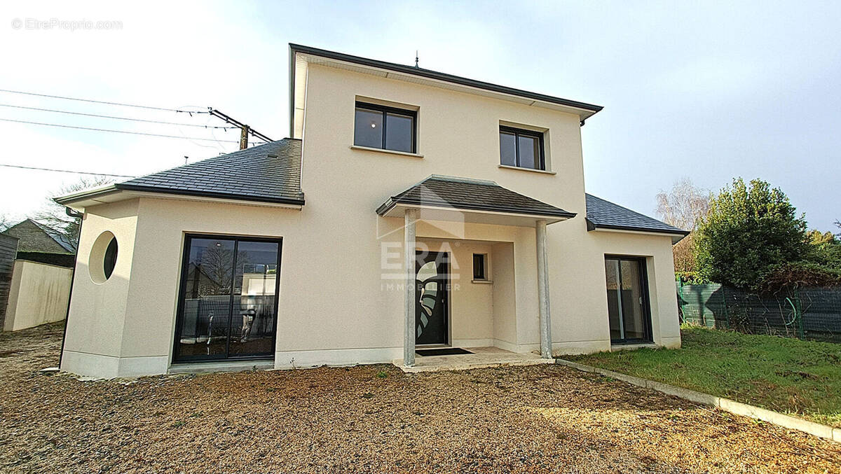 Maison à LAVAL