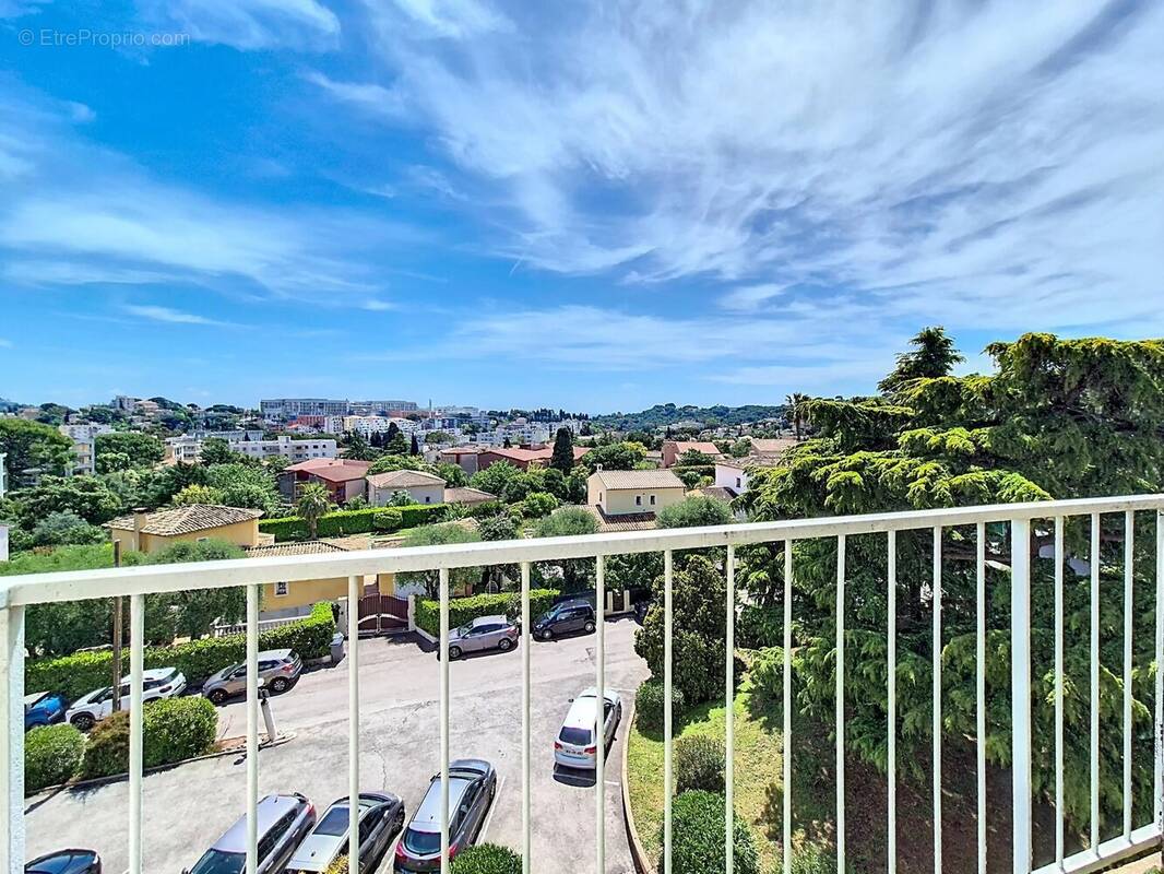 Appartement à LE CANNET