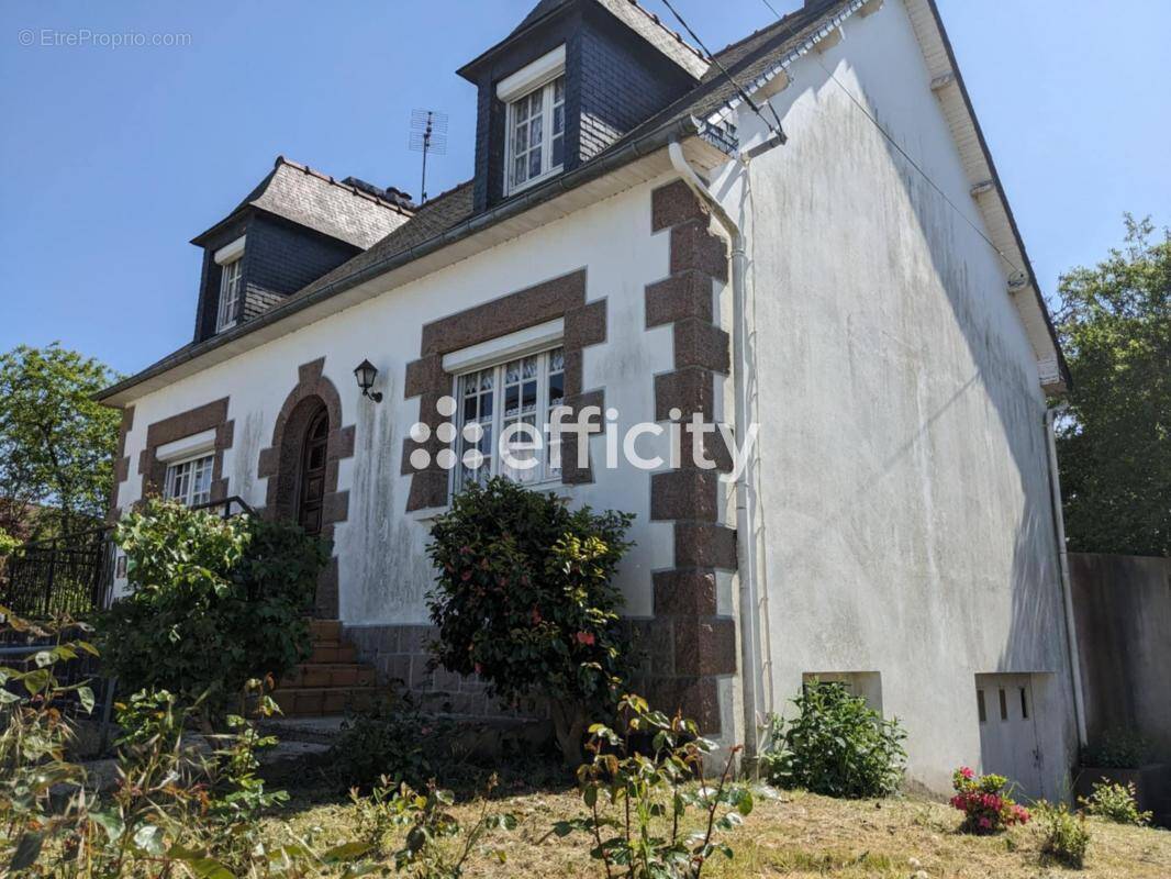 Maison à GUINGAMP