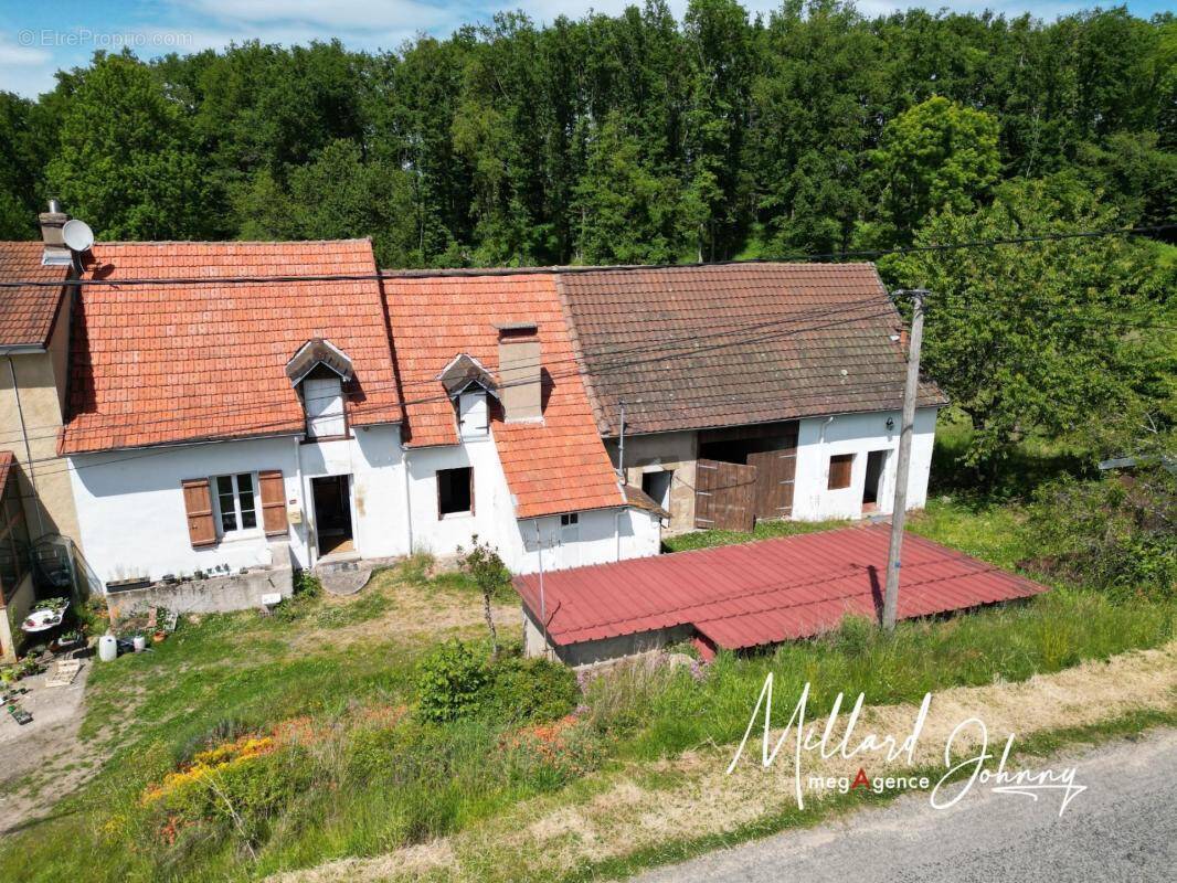 Maison à TOULON-SUR-ARROUX
