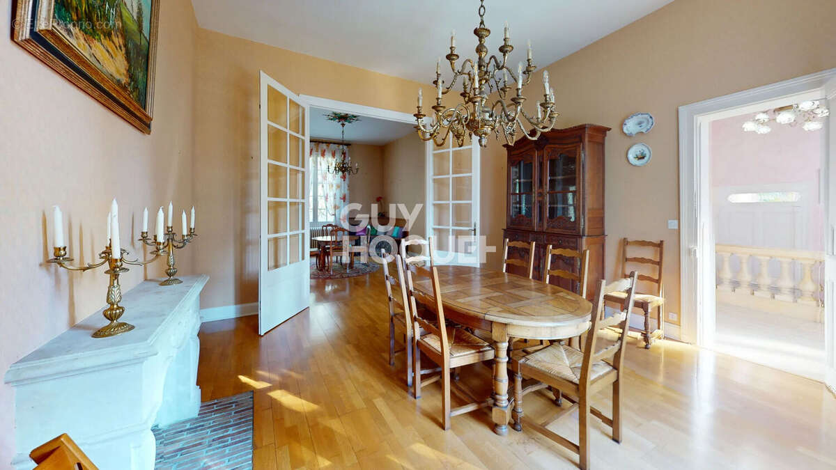 Maison à MALAUNAY