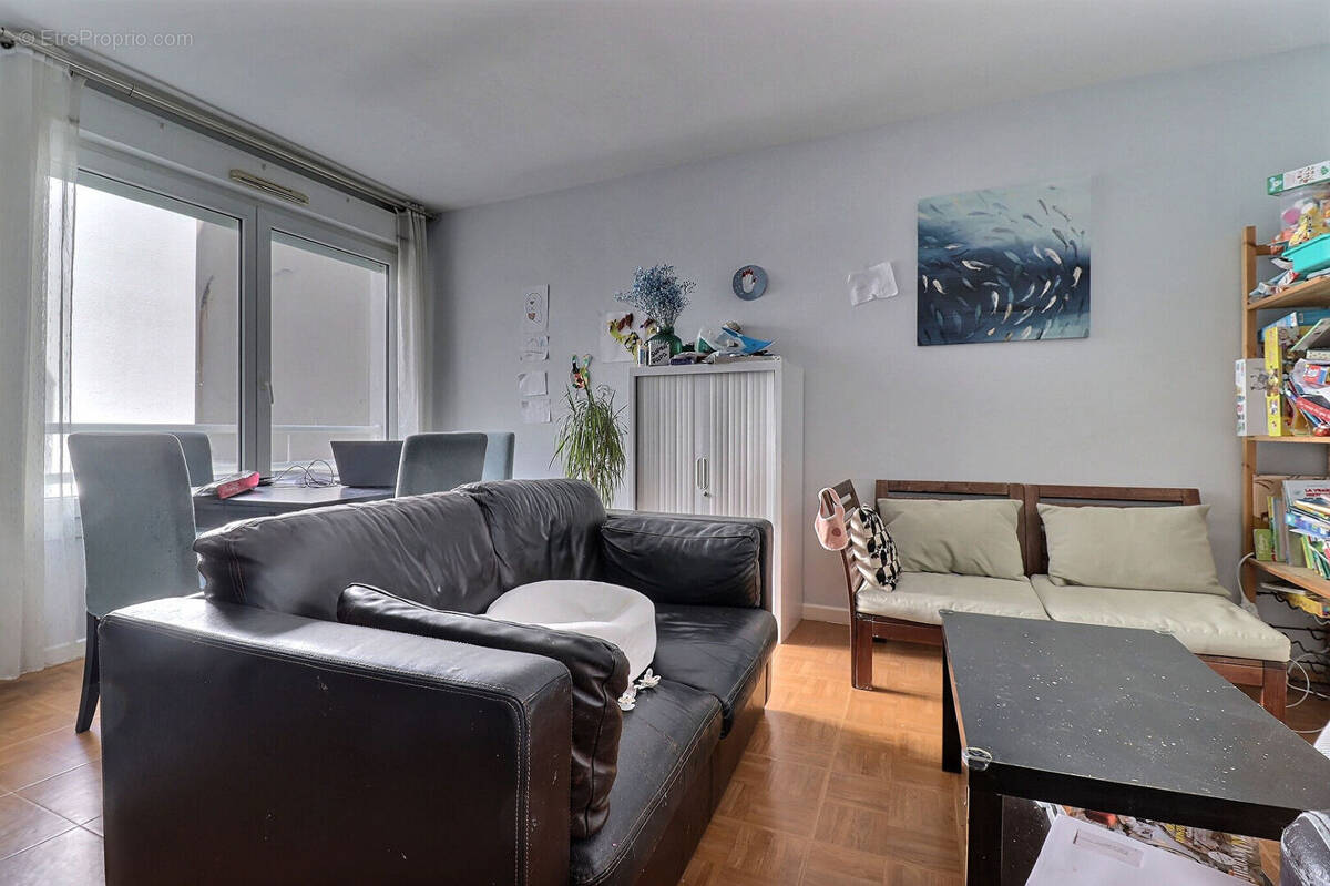 Appartement à COLOMBES