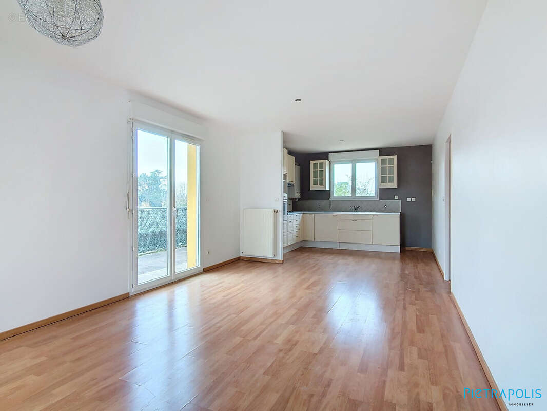 Appartement à CRAPONNE