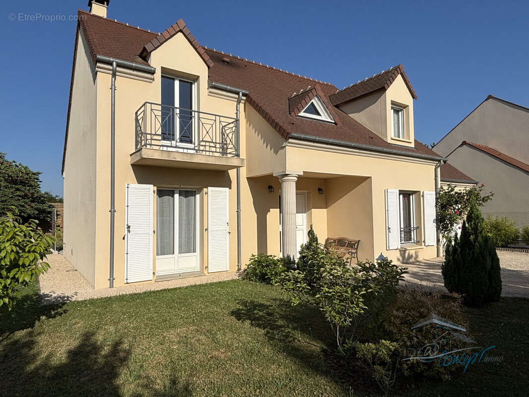 Maison à BOURAY-SUR-JUINE