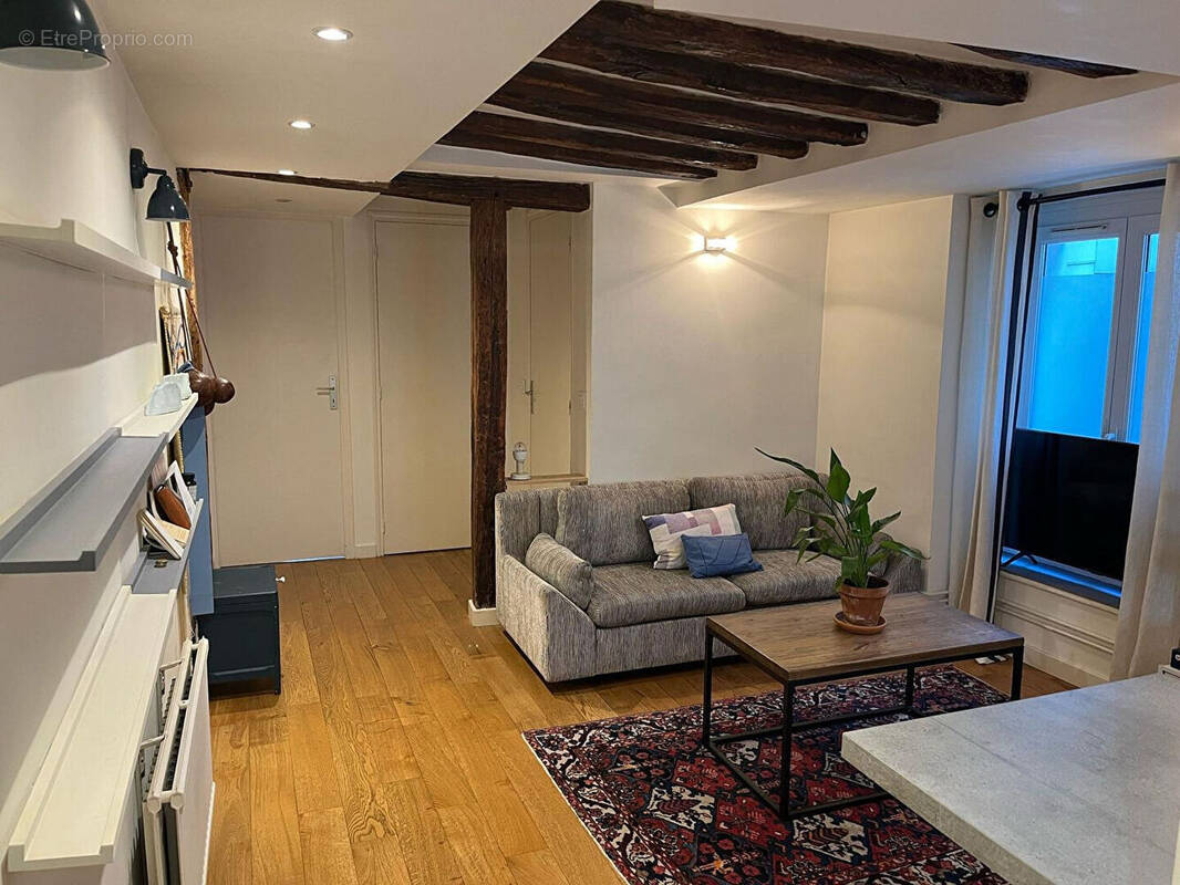 Appartement à PARIS-9E