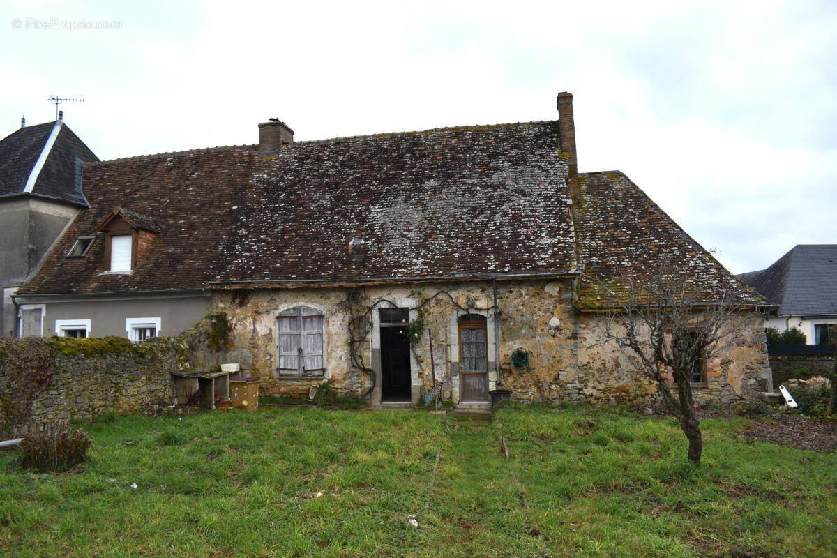 Maison à AUVERS-LE-HAMON