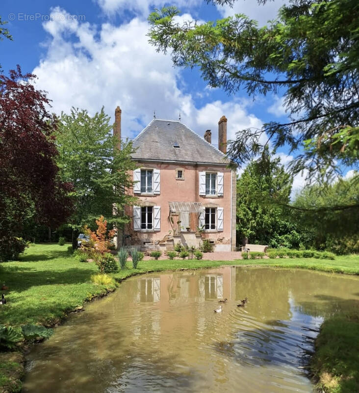 Maison à BRESSUIRE