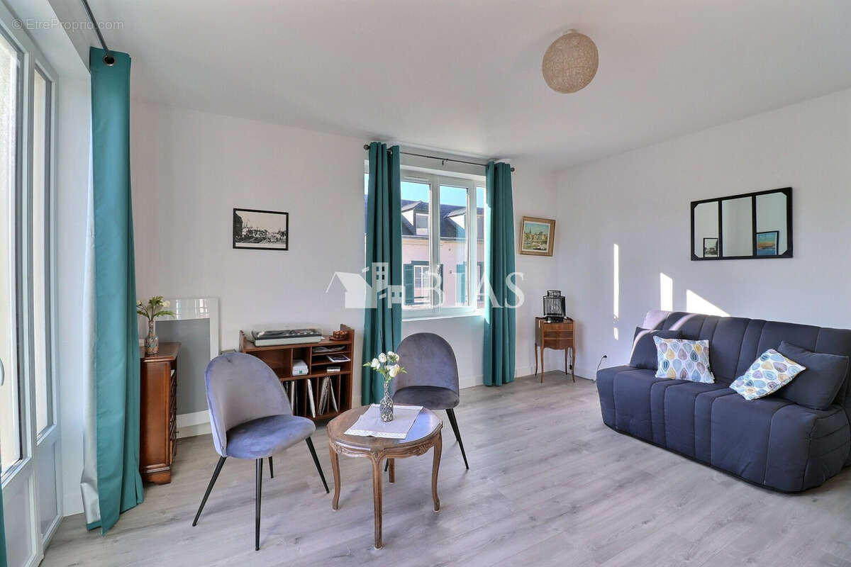 Pièce de vie - Appartement à HONFLEUR