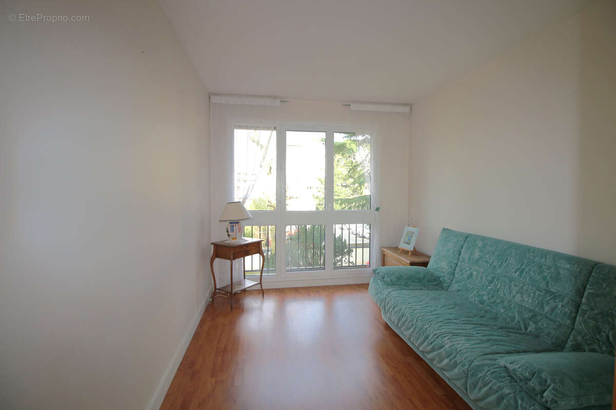 Appartement à SAINT-MAUR-DES-FOSSES