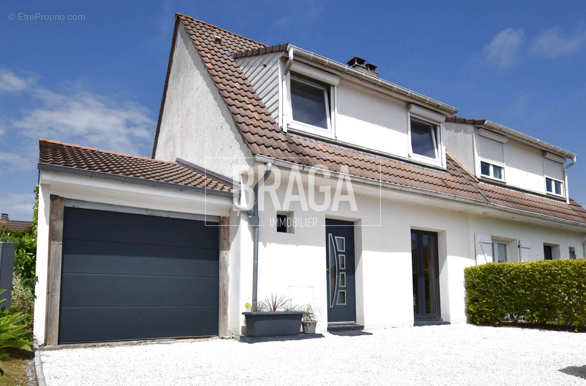 Maison à CONDETTE