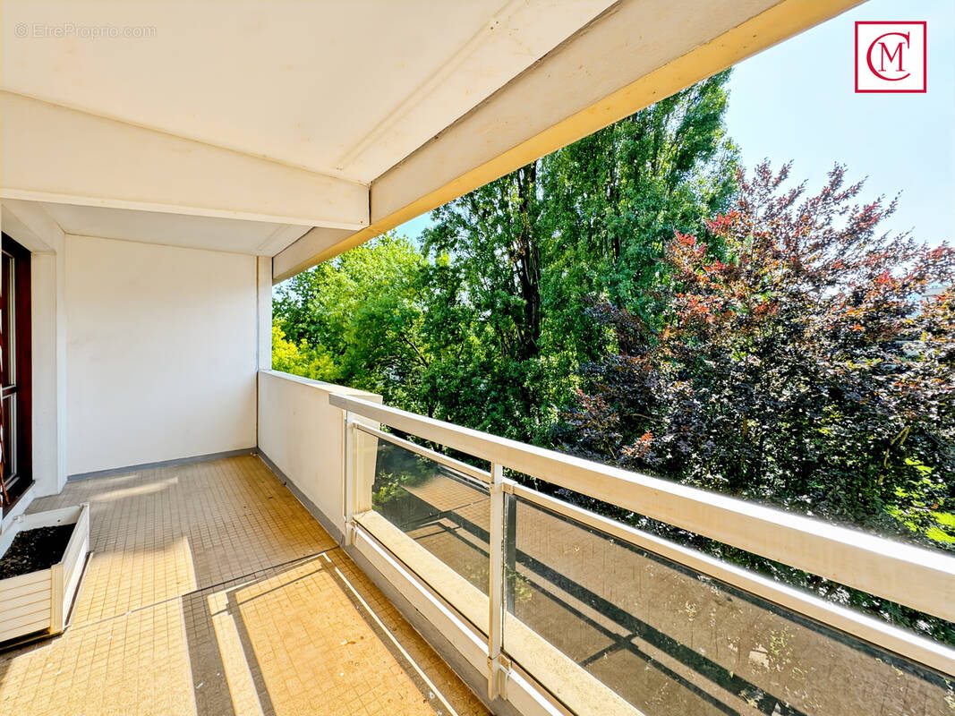 Appartement à MEYLAN