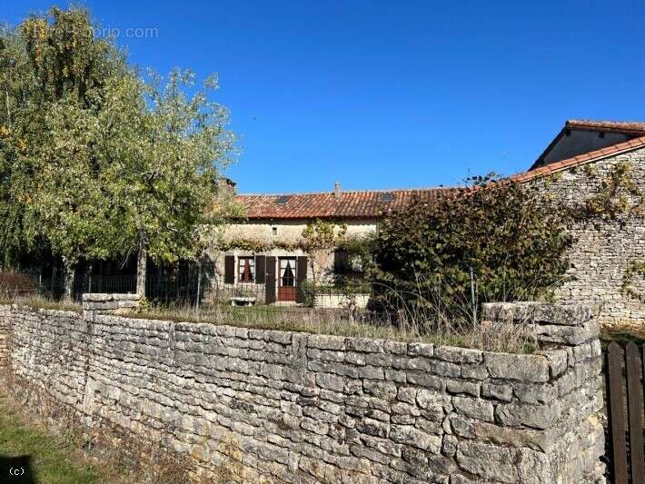 Maison à CIVRAY