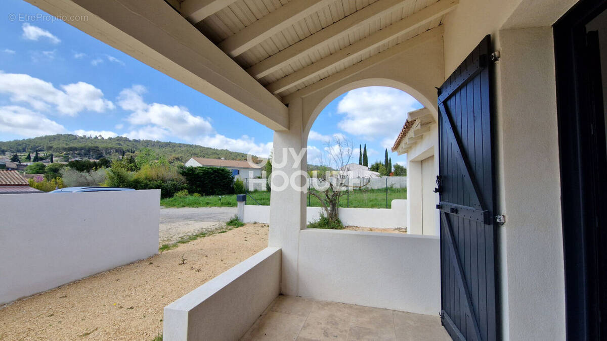 Maison à CALVISSON