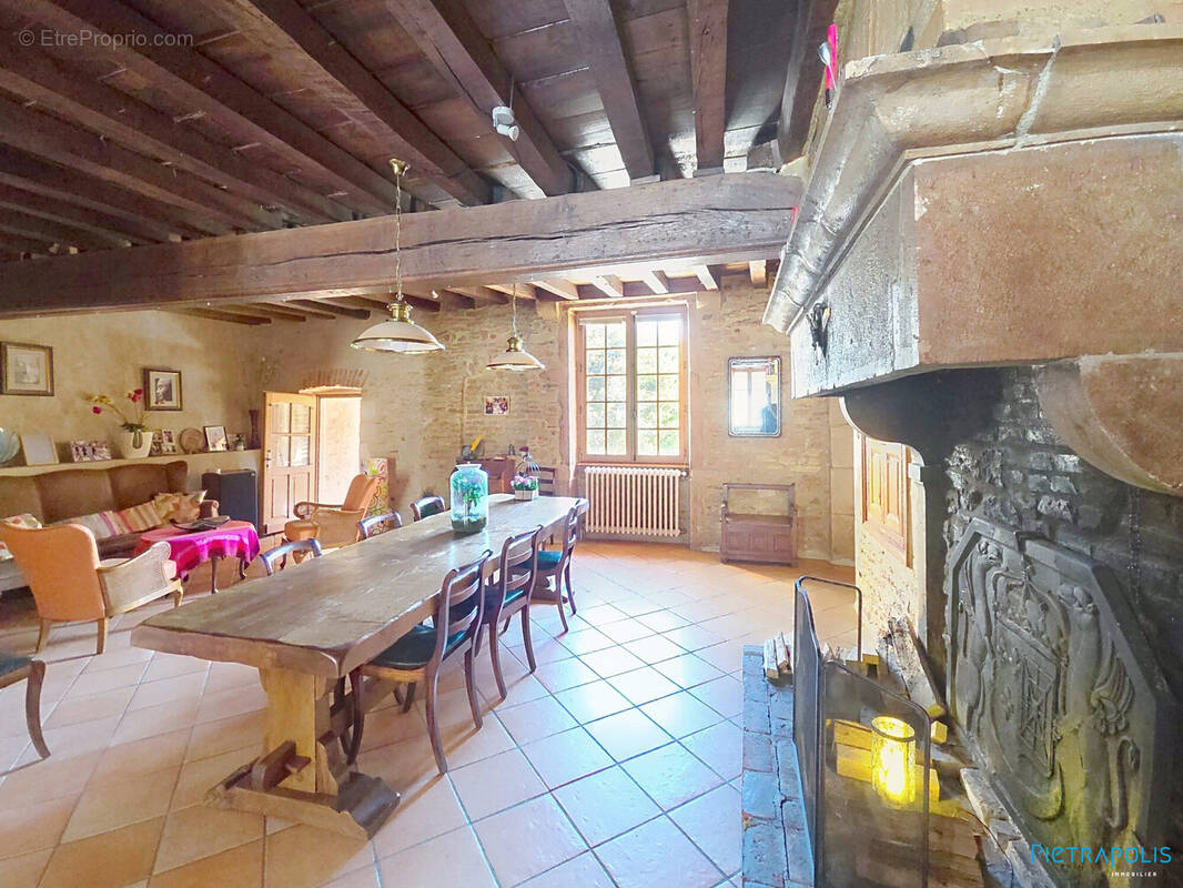 Maison à PONT-DE-VAUX