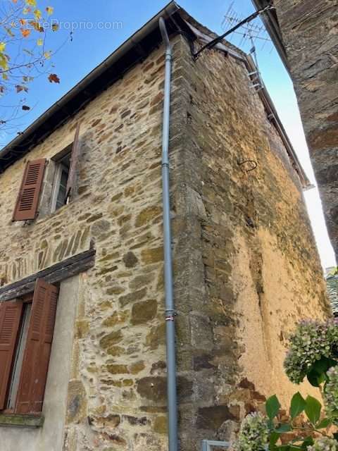 Maison à SAUVETERRE-DE-ROUERGUE