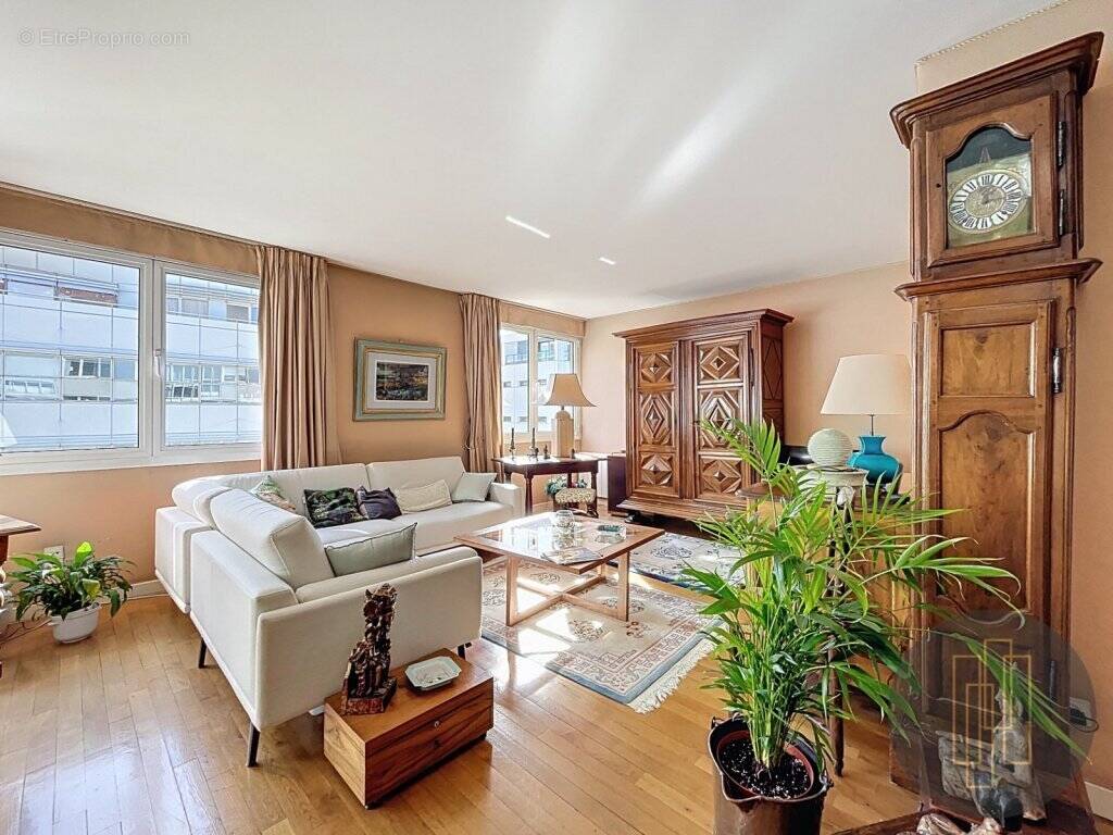 Appartement à LYON-7E
