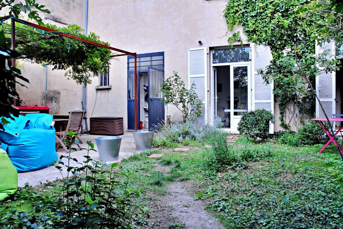 Terrasse - Maison à MONTELIMAR