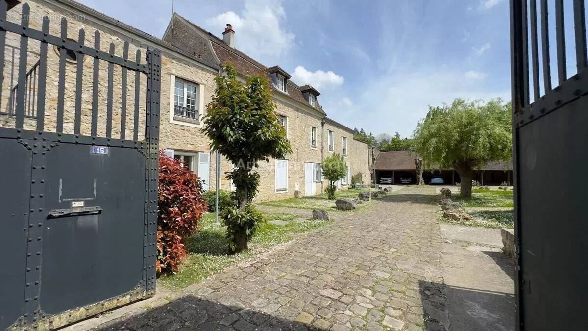 Appartement à BOISSISE-LE-ROI