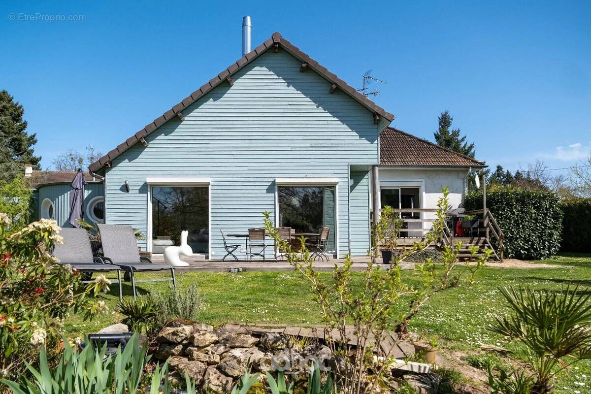 Maison à CHATEAUNEUF-SUR-LOIRE