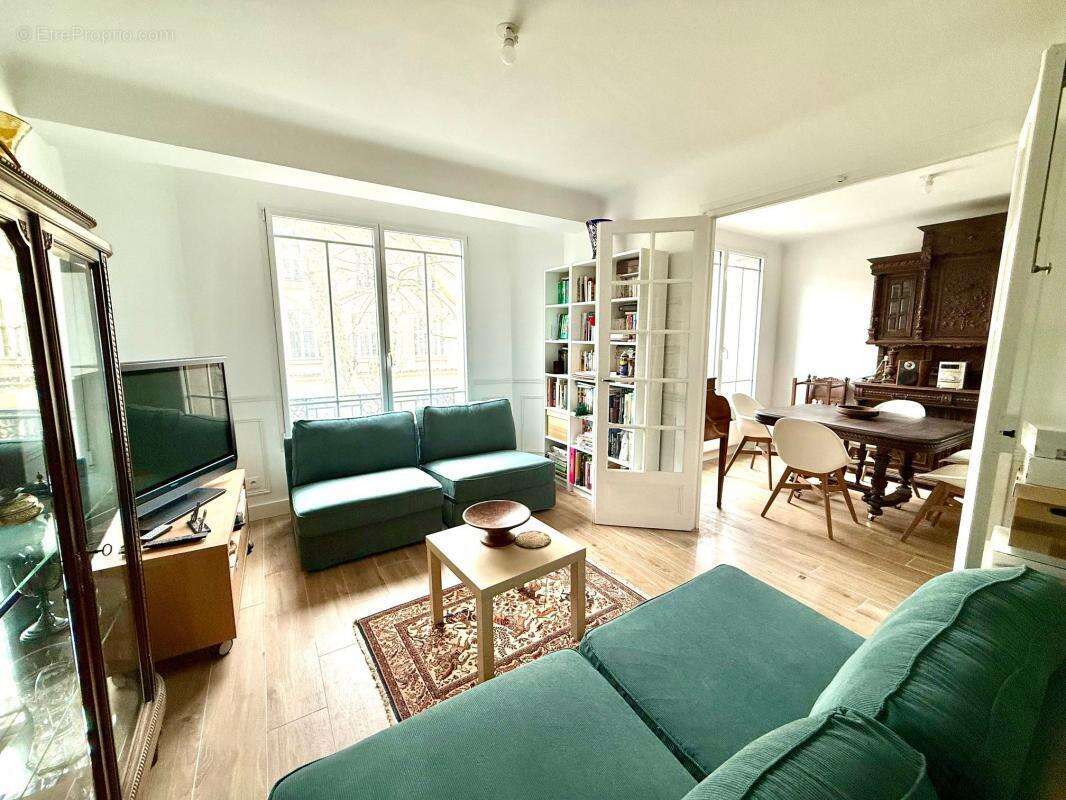 Appartement à PARIS-19E