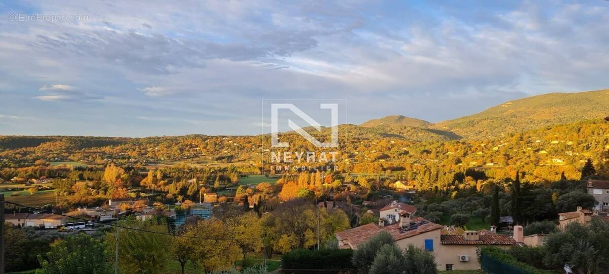 Appartement à FAYENCE