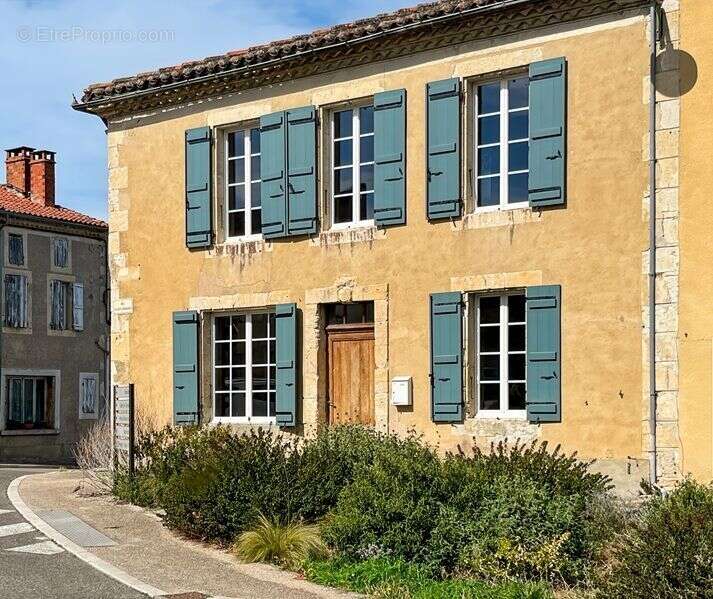 Maison à LECTOURE