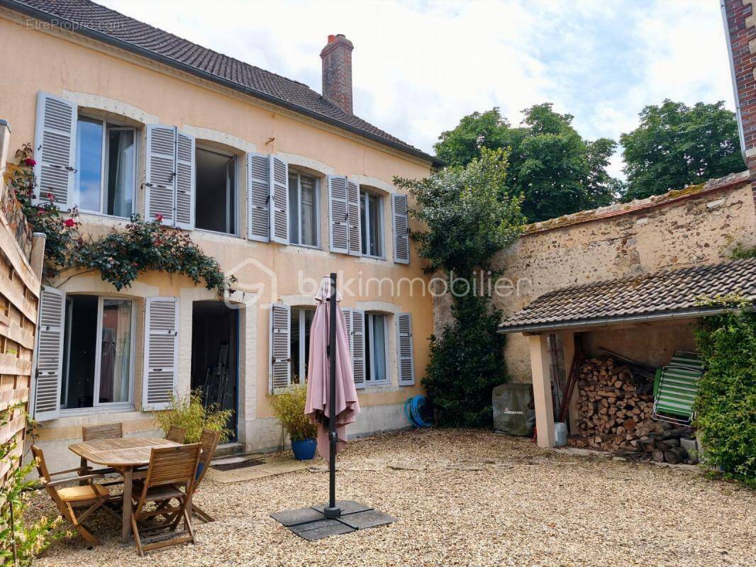 Maison à CHAMPIGNELLES