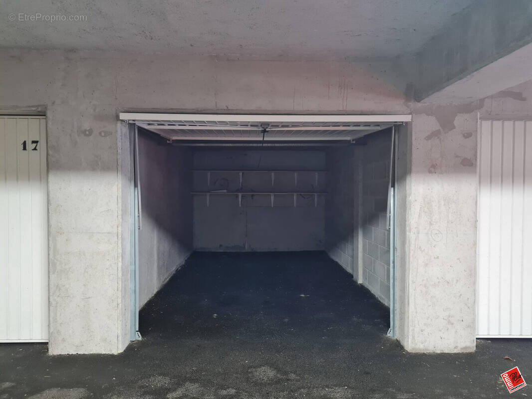 Parking à PLERIN