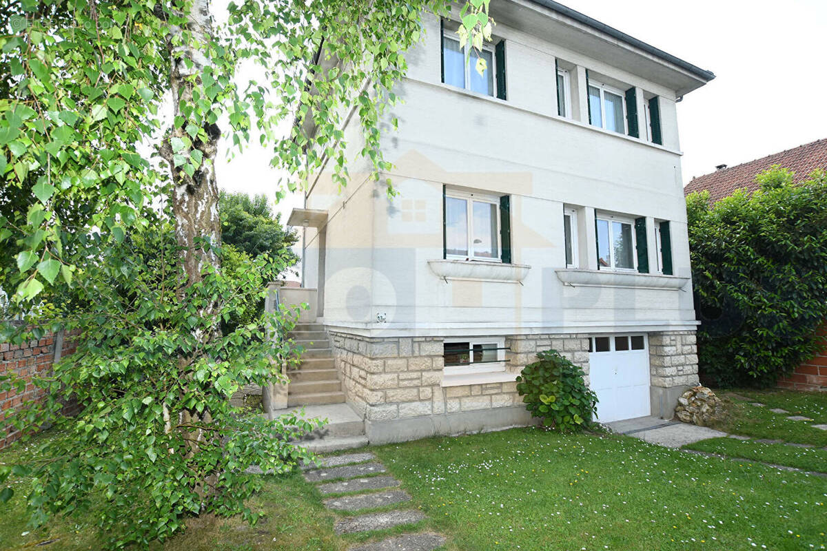 Maison à BOIS-D&#039;ARCY